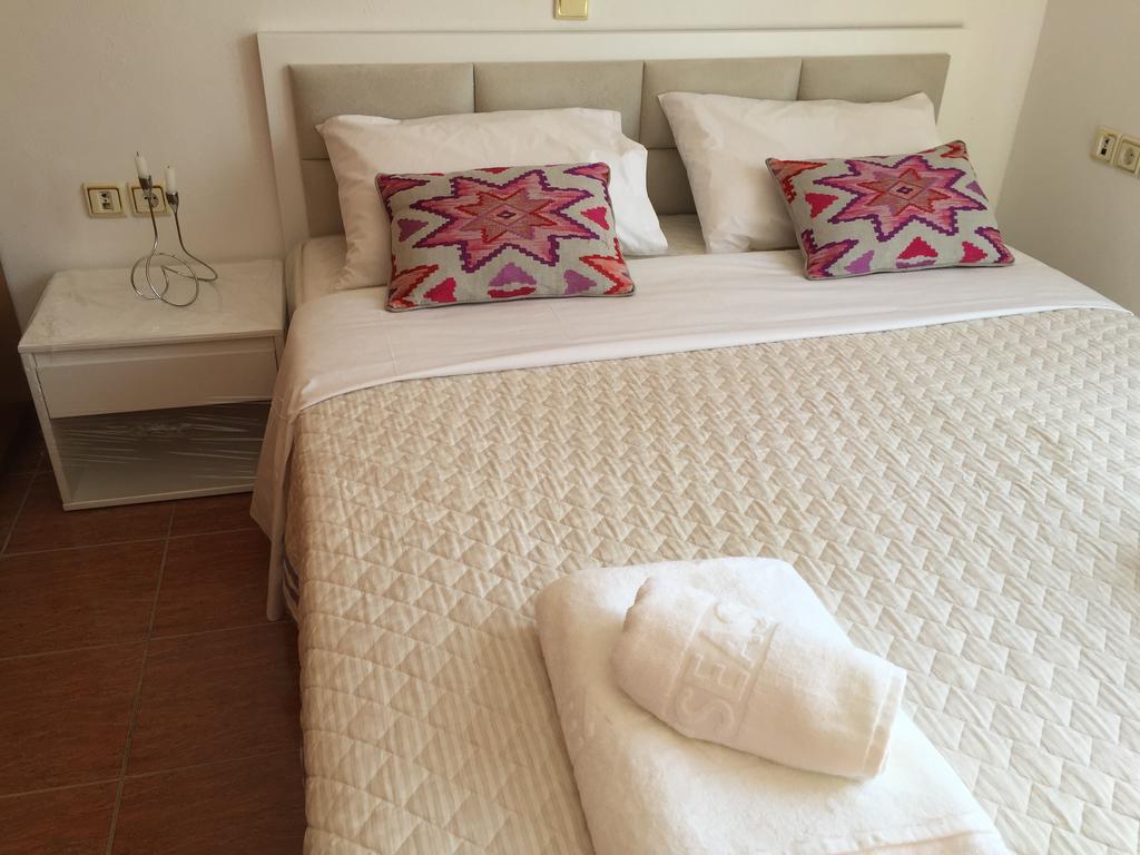 Sea And Sky Apartments Sarandë 객실 사진