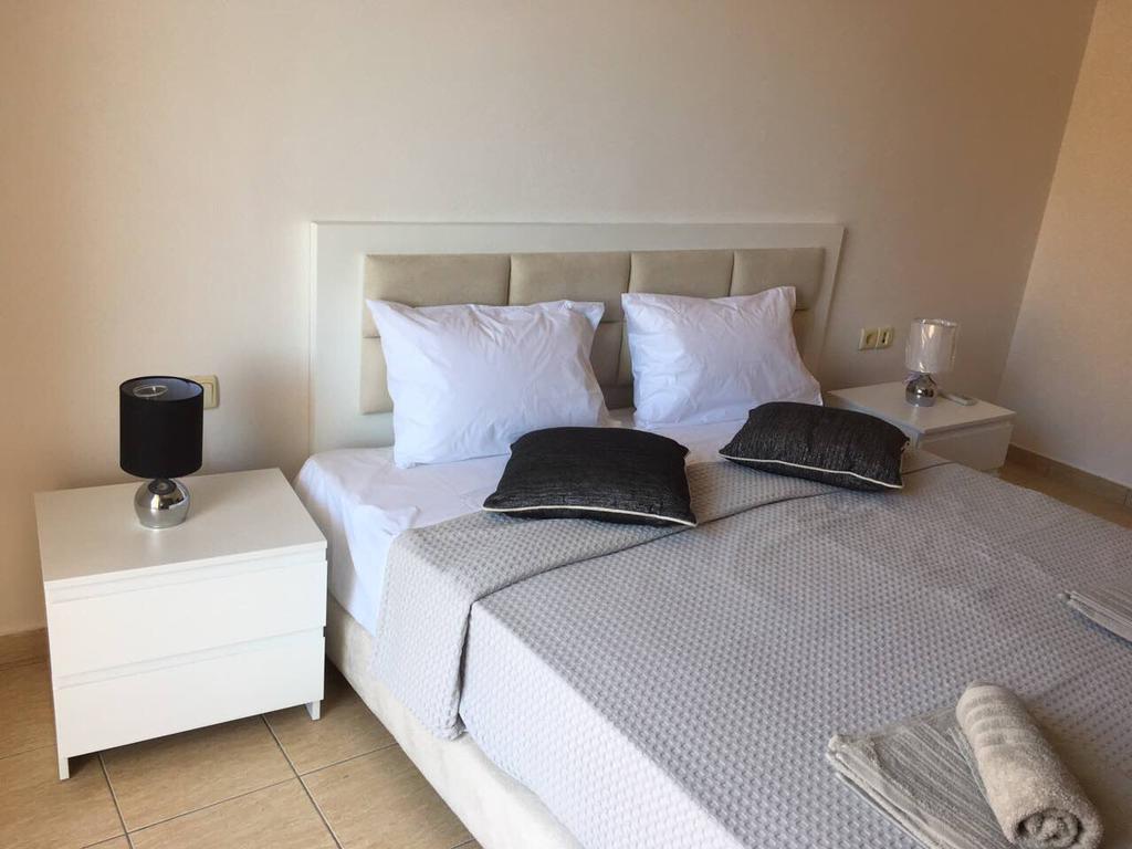 Sea And Sky Apartments Sarandë 외부 사진