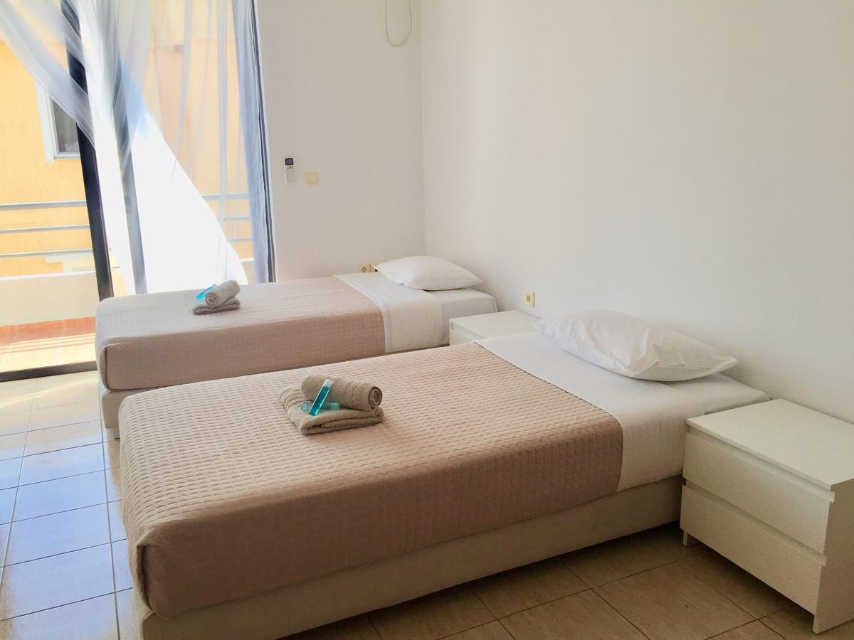 Sea And Sky Apartments Sarandë 외부 사진